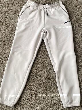 Reebok Men's Jogger Sweatpants Large Cream Athletic Training Pants Drawstring